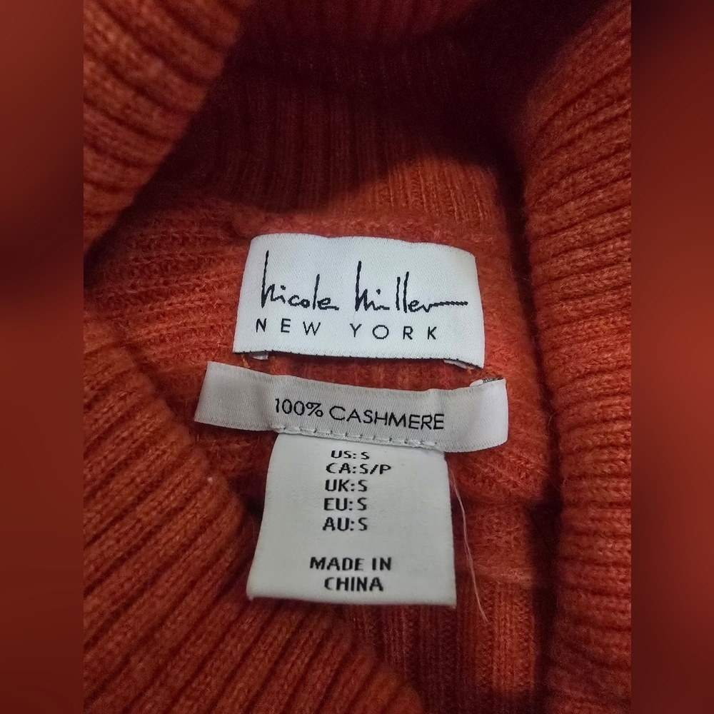 Women's Cozy Orange Turtleneck Sweater - Picture 9 of 9